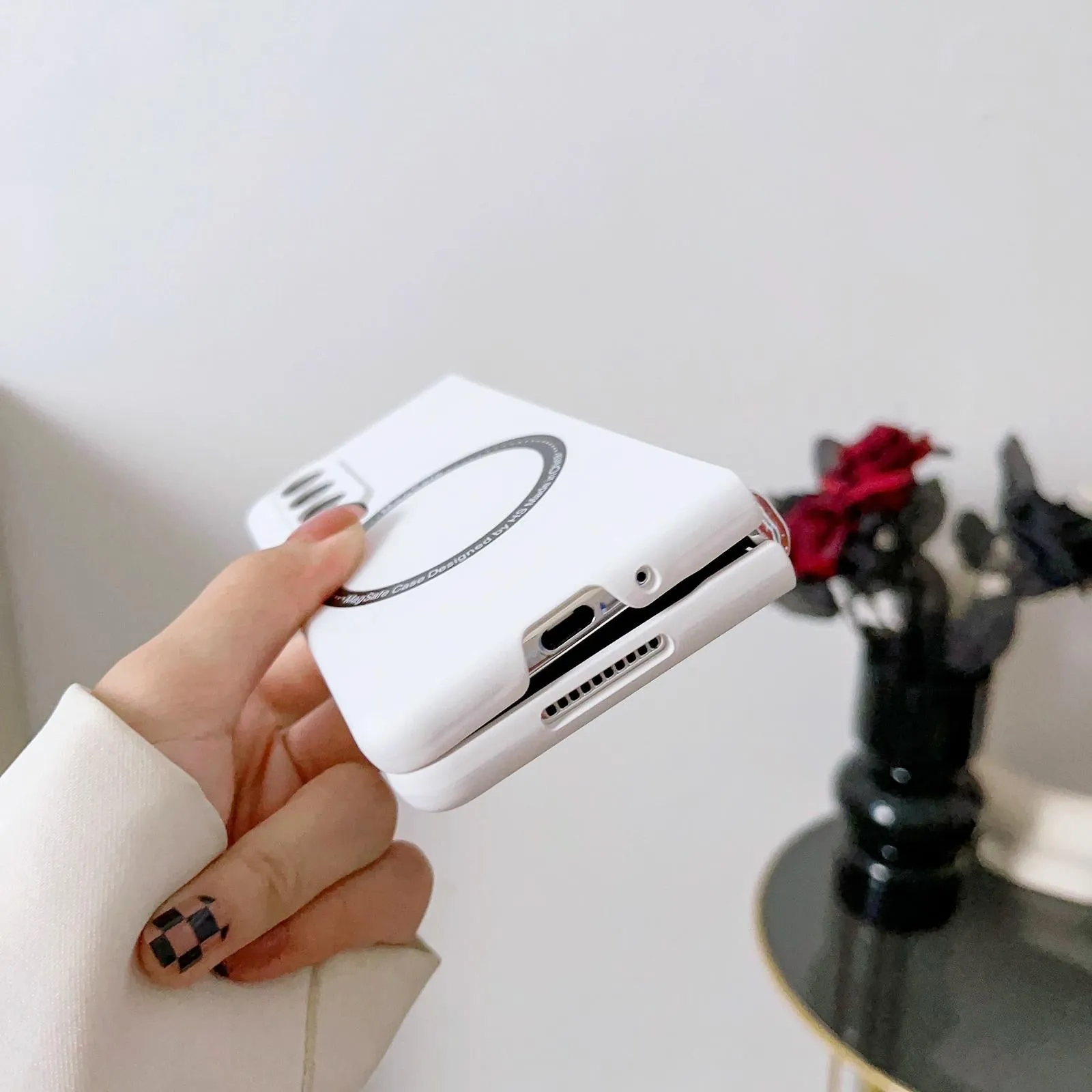 Galaxy z Fold 4 Magnetic Skin Case - Magsafe