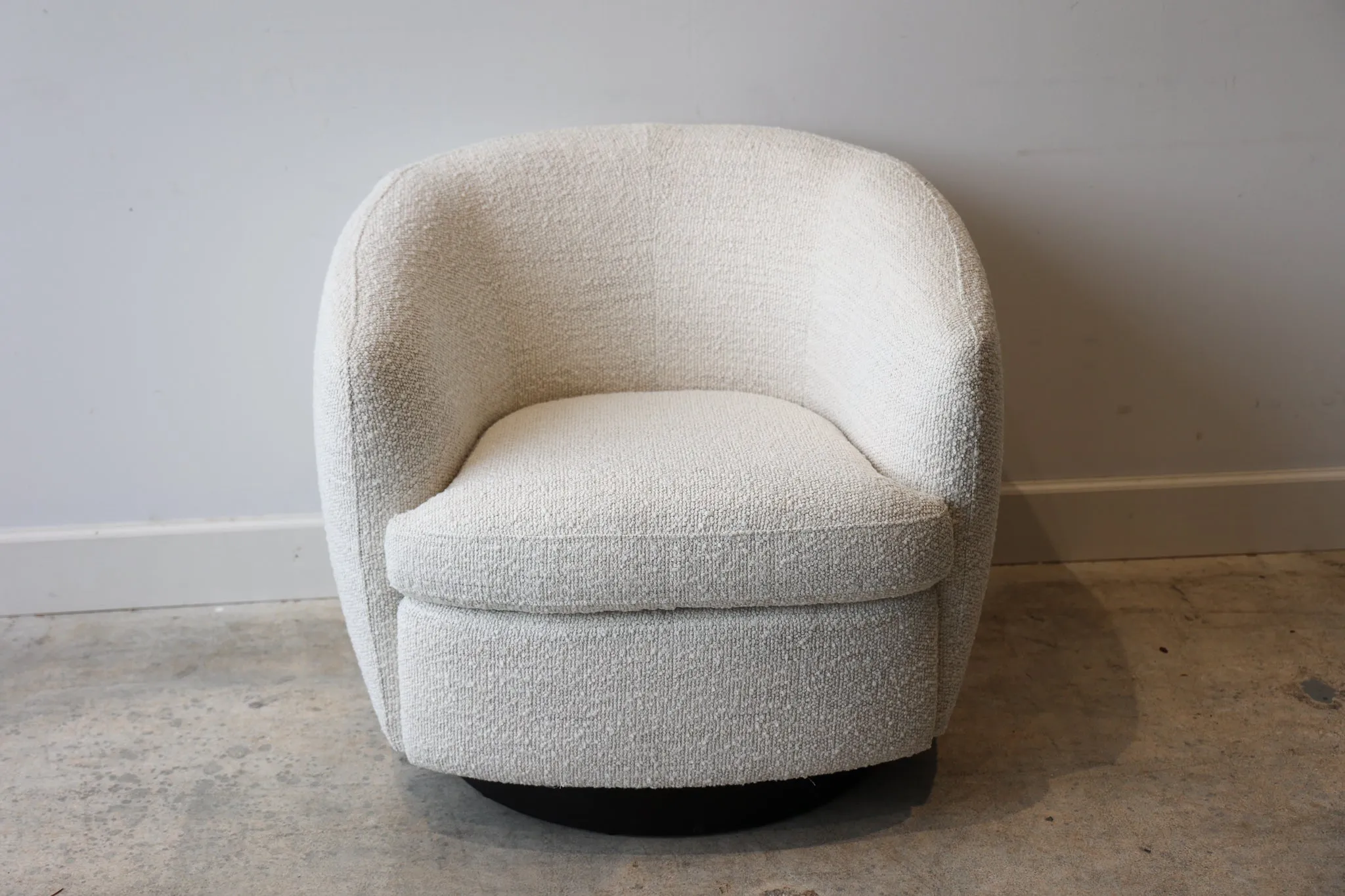 Madison Swivel Chair