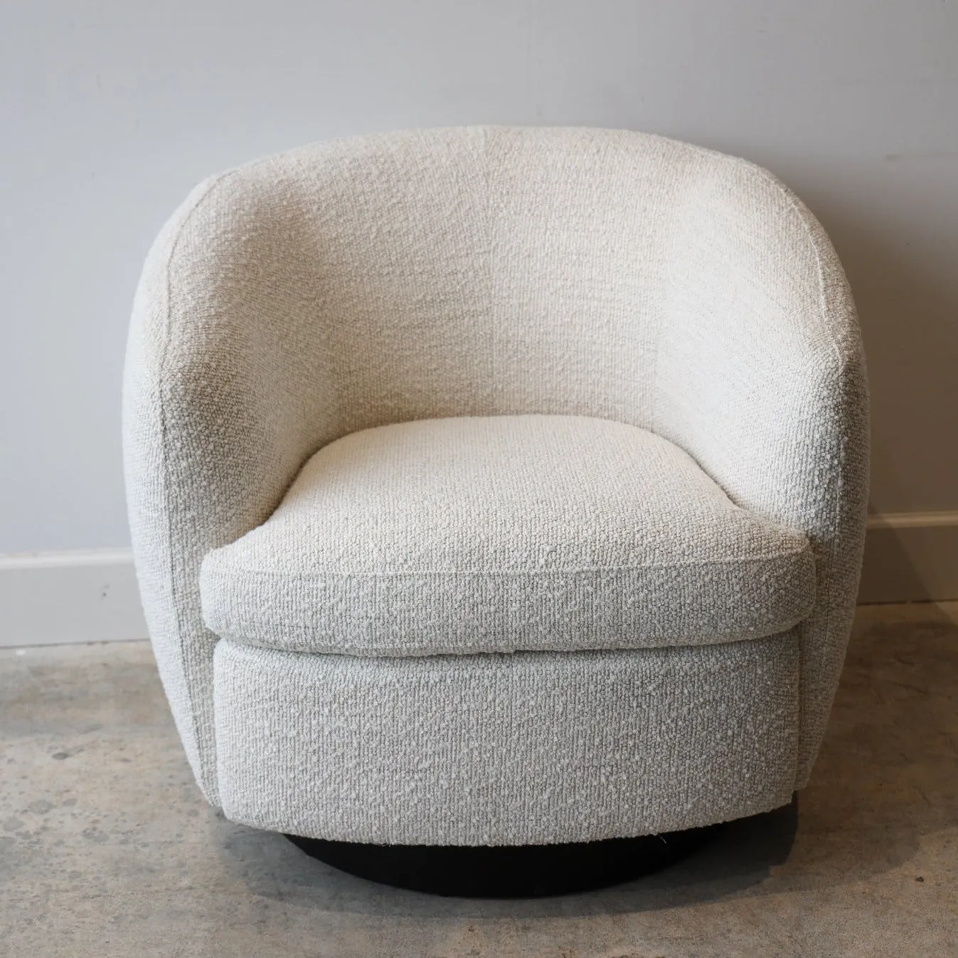 Madison Swivel Chair