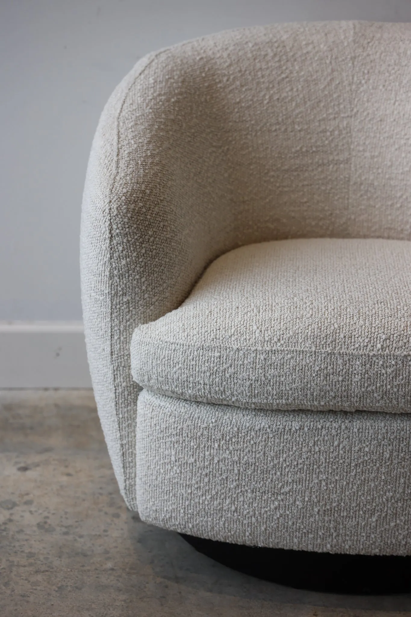 Madison Swivel Chair